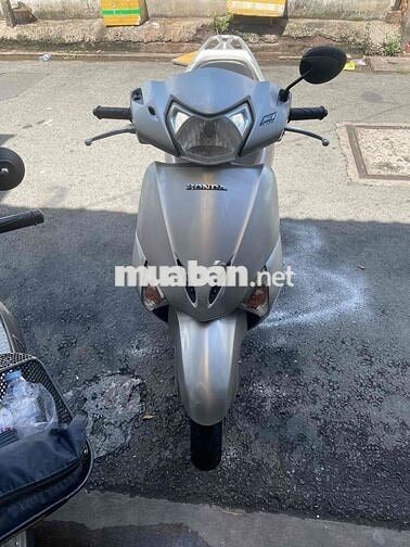 Honda Lead 2011 Bạc