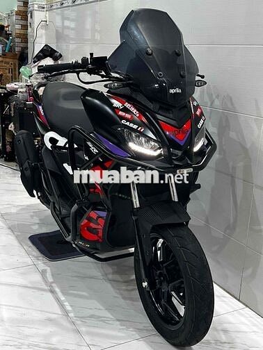 Aprilia SR GT 200