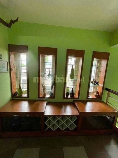 Cho thuê nhà ngõ 97 Văn Cao, Ba Đình, Hà Nội, ô tô vào nhà 
