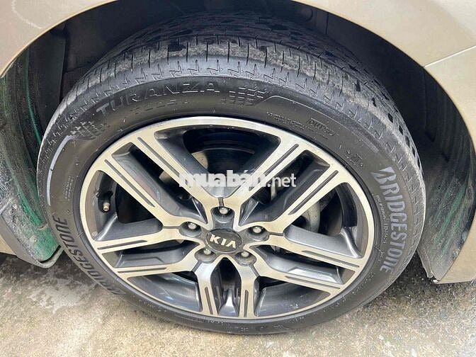 Kia Cerato 1.6MT 2020 Vàng cát Số sàn