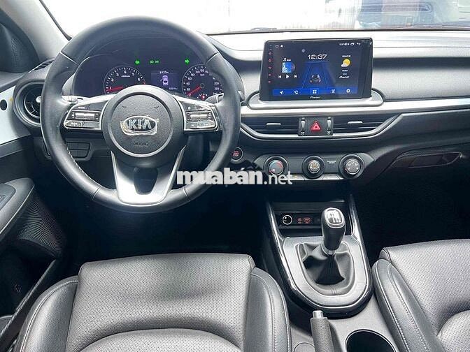 Kia Cerato 1.6MT 2020 Vàng cát Số sàn