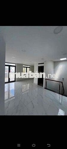 NHÀ GỐC MT KD ĐƯỜNG 1 khu Tên Lửa 6x20,3 Lầu Trống Suốt