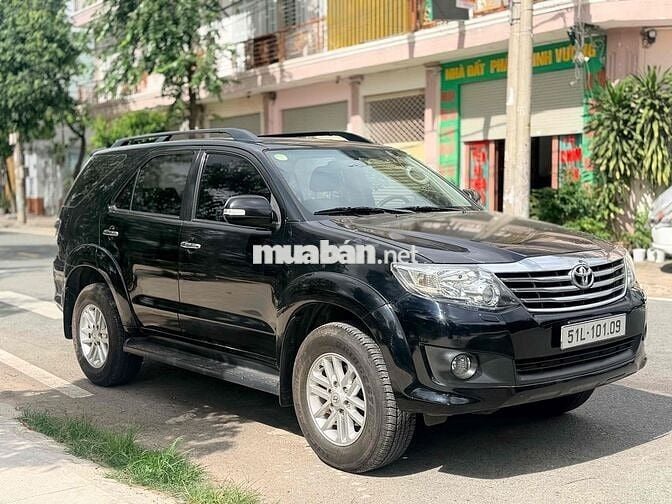 Toyota Fortuner V 2014 V 4x4 cực đẹp zin sẵn dùng