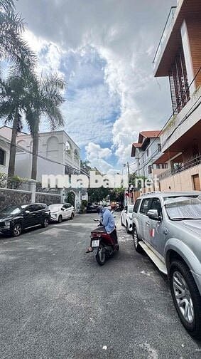 🆘CHO THUÊ NHÀ TO — BIỆT THỰ SÂN VƯỜN KHU VIP CMT8, Phường Tân Sơn Nhấ