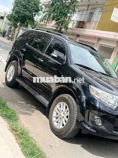Toyota Fortuner V 2014 V 4x4 cực đẹp zin sẵn dùng