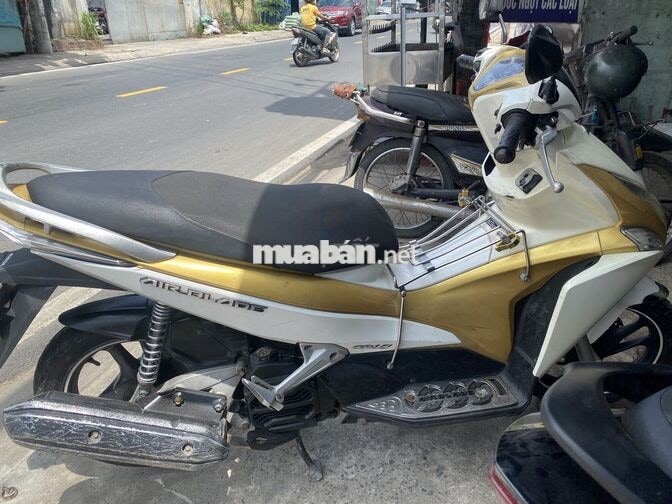 Honda Air Blade 2012 Trắng vàng