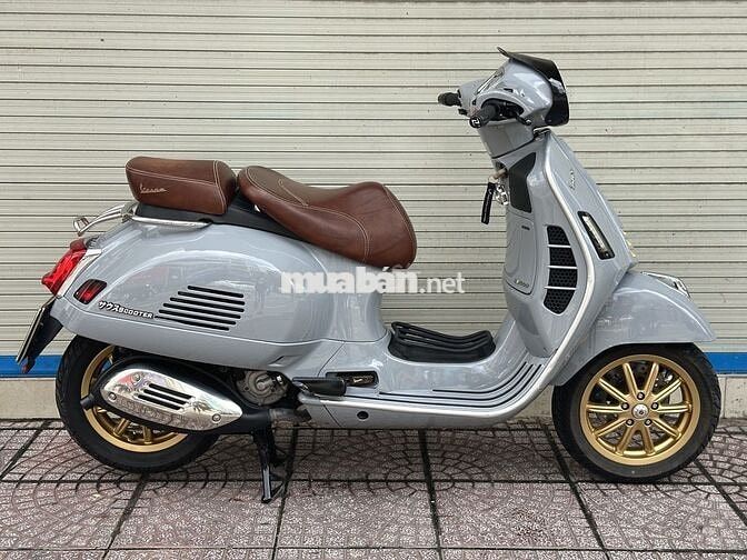 Piaggio Vespa GTS 300cc Hpe 2019 Xám XM 234.71