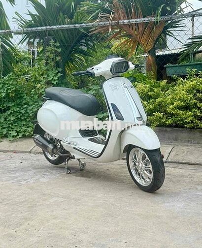 Vespa Sprint 150 ABS Trắng full option 9 chủ