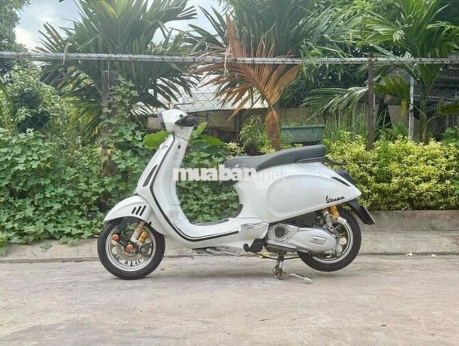 Vespa Sprint 150 ABS Trắng full option 9 chủ