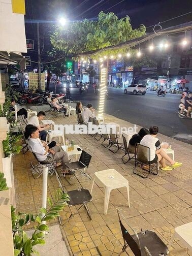 [BAO CƠM] NHÂN VIÊN PHỤC VỤ NỮ CẦN THƠ