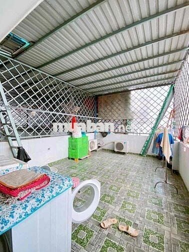 BÁN NHÀ 2 MT, TIỆN KD DÒNG TIỀN
