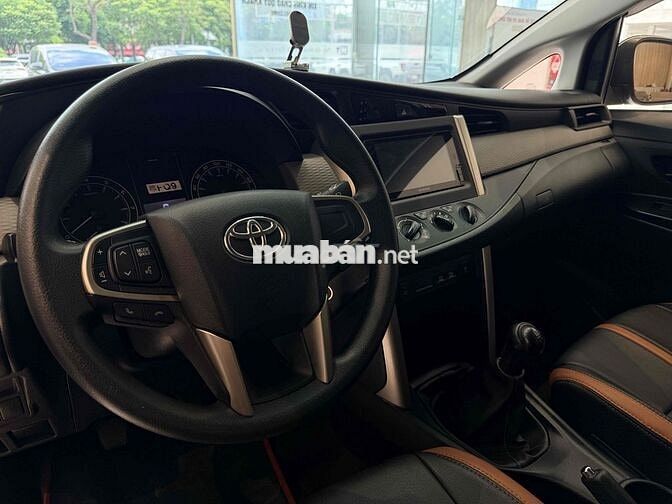 Toyota Innova 2021 2.0E Số sàn - Xe Cũ Chính Hãng