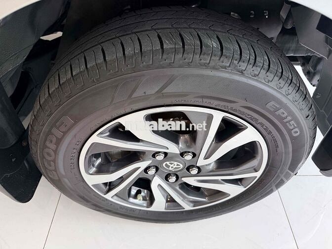 Toyota Innova 2021 2.0E Số sàn - Xe Cũ Chính Hãng
