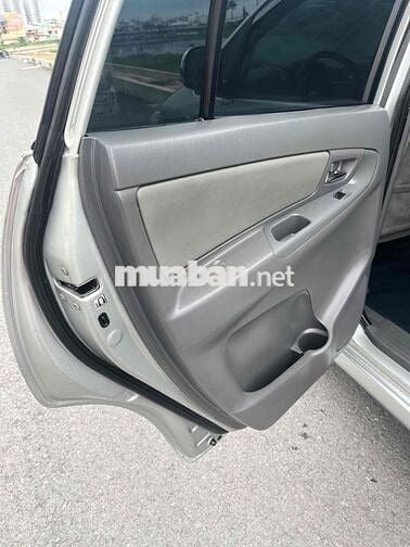 Toyota Innova E 2013 leng keng