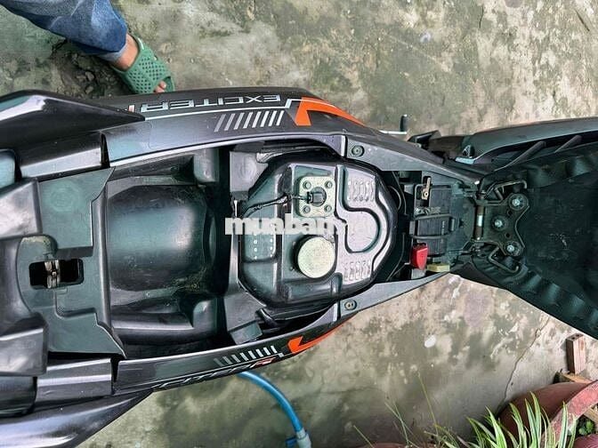Yamaha Exciter Thể thao Đen cam 1 càng 1s9a