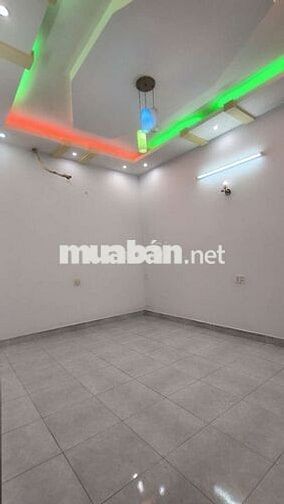 HẺM XE HƠI,LÊ VĂN QUỚI 5X20M 1 LẦU BTCT 3PN NHÀ ĐẸP