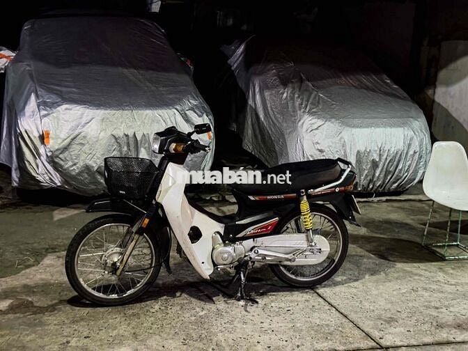Honda Dream 54mm Trắng Đen