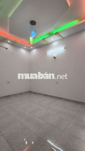 HẺM XE HƠI,LÊ VĂN QUỚI 5X20M 1 LẦU BTCT 3PN NHÀ ĐẸP