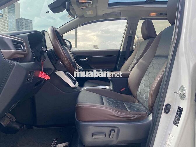 Toyota Innova Cross Hybrid 2023 Trắng - 50.000 km