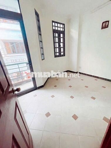 Mặt Tiền Đoàn Thị Điểm Ngang 8m Có 2 Lầu Gần Phan Đăng Lưu Chỉ 19Tr