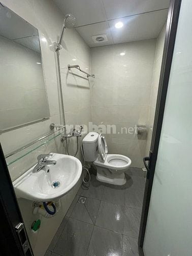 Cho thuê nhà tầng 2 khu TT Mai Hương, phường Bạch Mai, Hà Nội