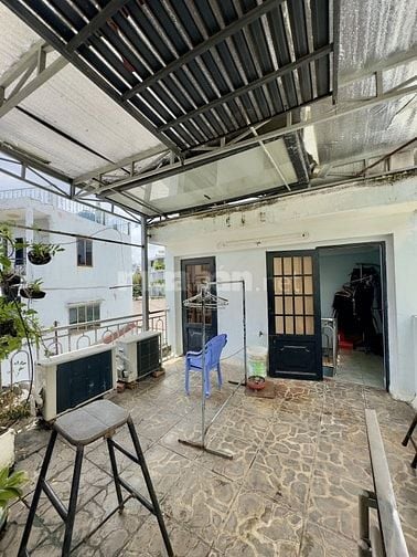 Góc Lê Đại Hành P13 Quận 11, gần ĐH Bách Khoa, Y Dược 36m2 4 tầng