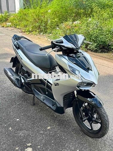 Honda Air Blade Bạc 3xxxx km