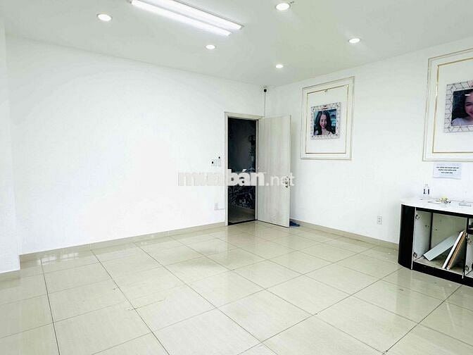 CHO THUÊ NHÀ PHỐ CITYLAND 1 HẦM 4 LẦU. MÁY LẠNH CHỈ 43TRIỆU (BAO THUẾ)