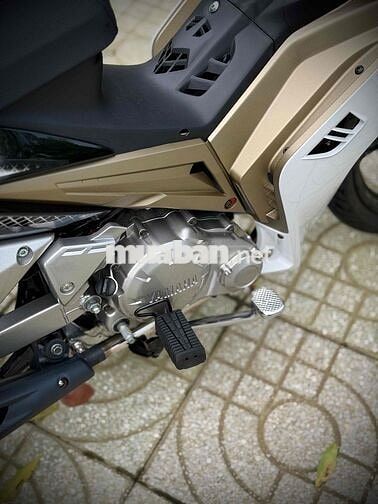Yamaha Exciter CTĐ 1S9A Trắng Vàng Đồng