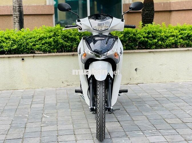 Honda Future Trắng Đã sử dụng