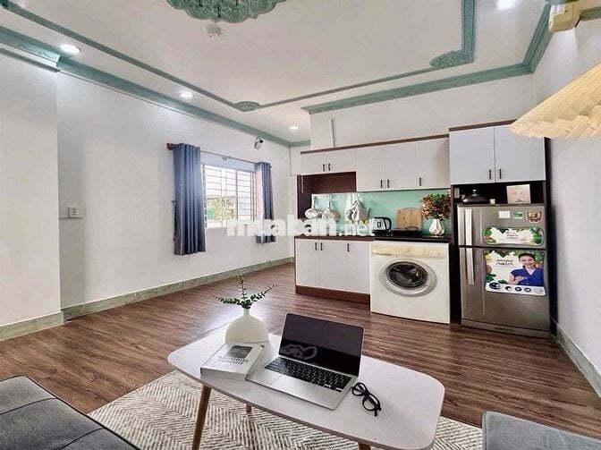 Căn hộ 1 phòng ngủ 1 phòng khách rộng ngay trung tâm quận 11
