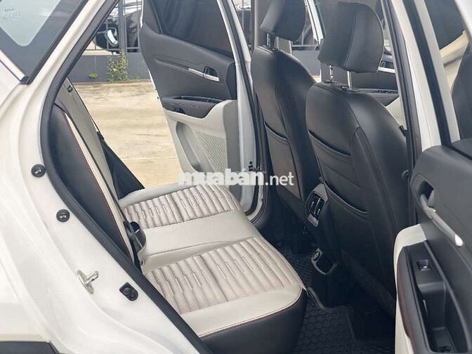 KIA SONET PREMIUM 2023 Trắng 3 vạn