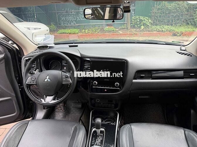 Mitsubishi Outlander 2020 Đen