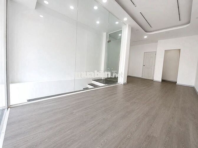 Cho thuê mặt bằng 50m đường Phan Xích Long