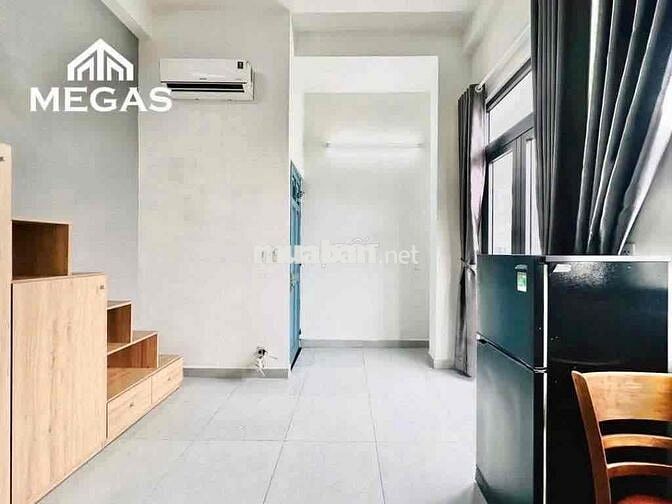 BAN CÔNG FULL NỘI THẤT BAN CÔNG MỚI TOANH