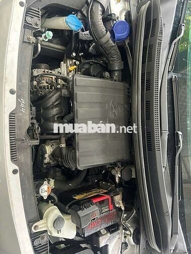 Hyundai Grand i10 Số sàn Bạc 5 chỗ