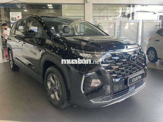 Xe Hyundai Custin Tiêu Chuẩn 1.5T 2026 - 784 Triệu