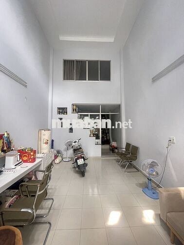 Nhà nguyên căn MTKD Nguyễn Hữu Dật 4x18 lửng đúc