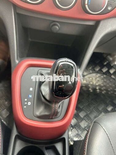 Hyundai Grand i10 1.2 Số tự động Trắng