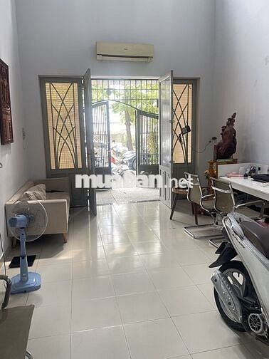 Nhà nguyên căn MTKD Nguyễn Hữu Dật 4x18 lửng đúc