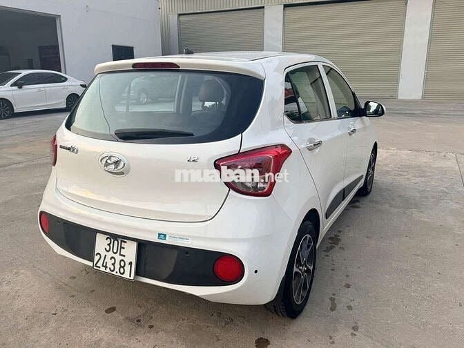 Hyundai Grand i10 1.2 Số tự động Trắng