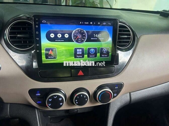Hyundai Grand i10 Số sàn Bạc 5 chỗ
