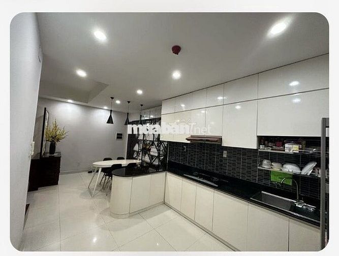 Cần bán căn hộ The Gold View, 346 Bến Vân Đồn, Phường 1