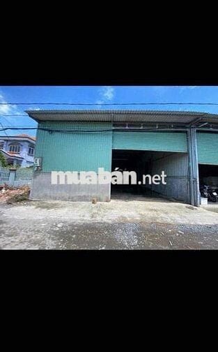 Cho thuê kho 13tr/th DT:9,5x20 ( kho sạch sẽ ,có 3fa , phù hợp chứa hà