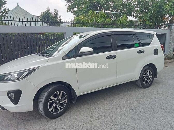 Toyota Innova 2022 Trắng