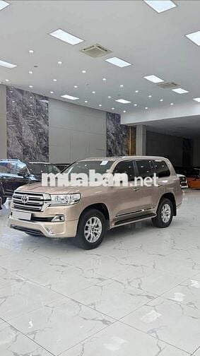 Toyota Land Cruiser 4.6 V8 2016 Vàng cát