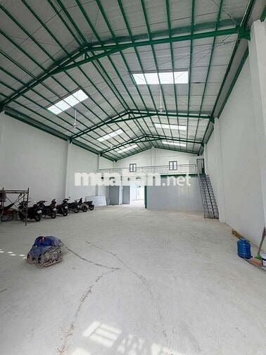 xưởng cho thuê bà điểm hóc môn DT 600 m giá 35tr