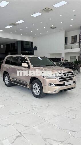 Toyota Land Cruiser 4.6 V8 2016 Vàng cát