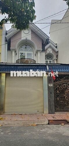 Cho thuê biệt thự mini 8x20 (4pn,sân xe hơi) đường 10m gần chợ Bà Điểm