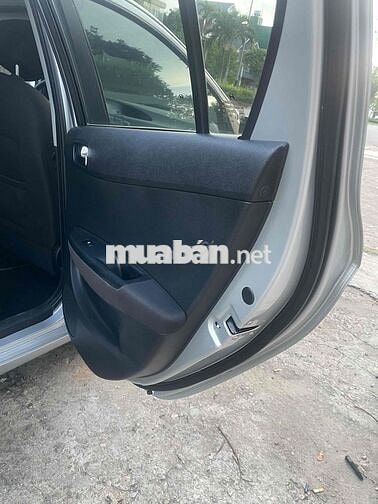 Hyundai i20 Bạc Số tự động 90.696 km